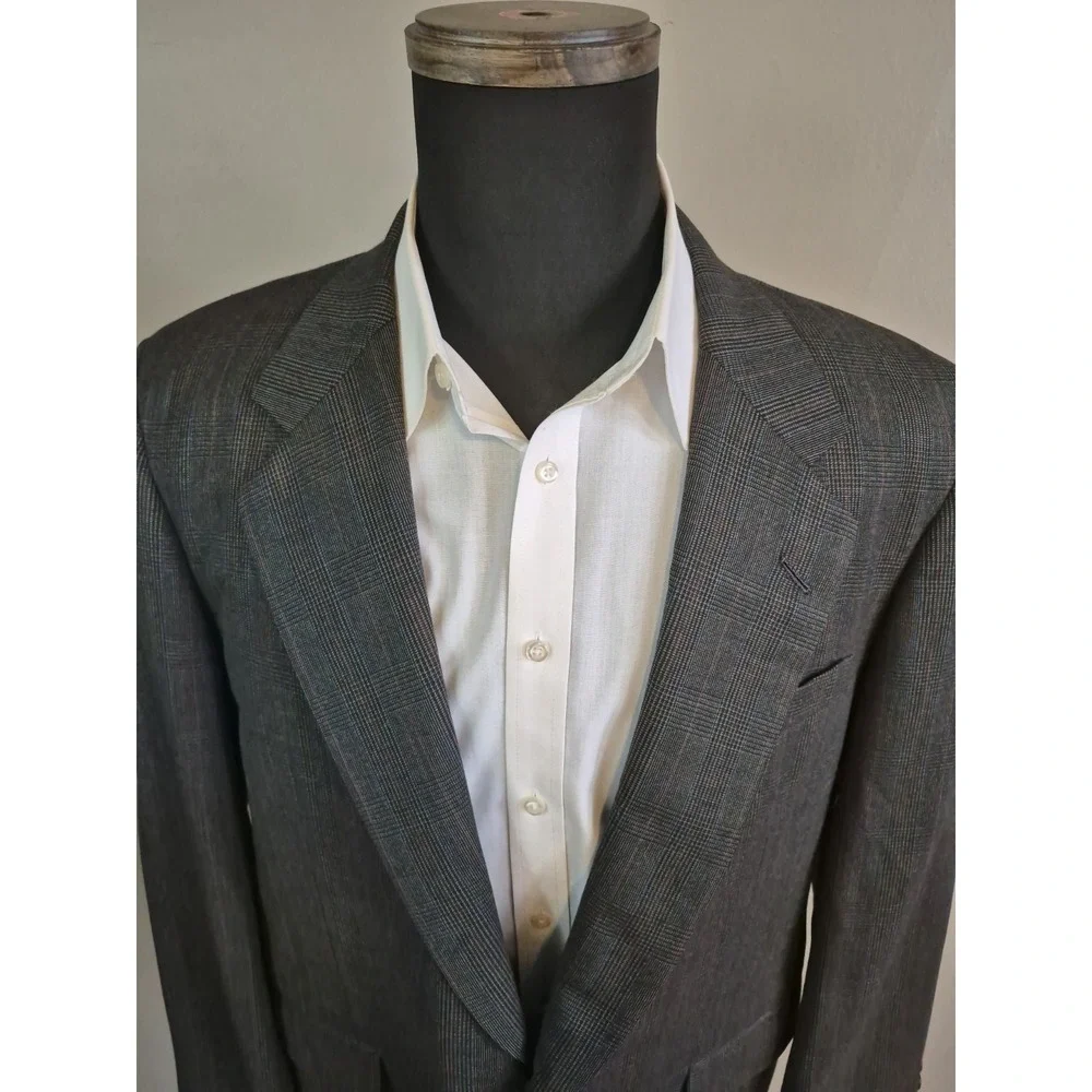 Hickey Freeman Mens Wool Sports Coat 43R Gray Plaid Vintage USA 2 Button Blazer